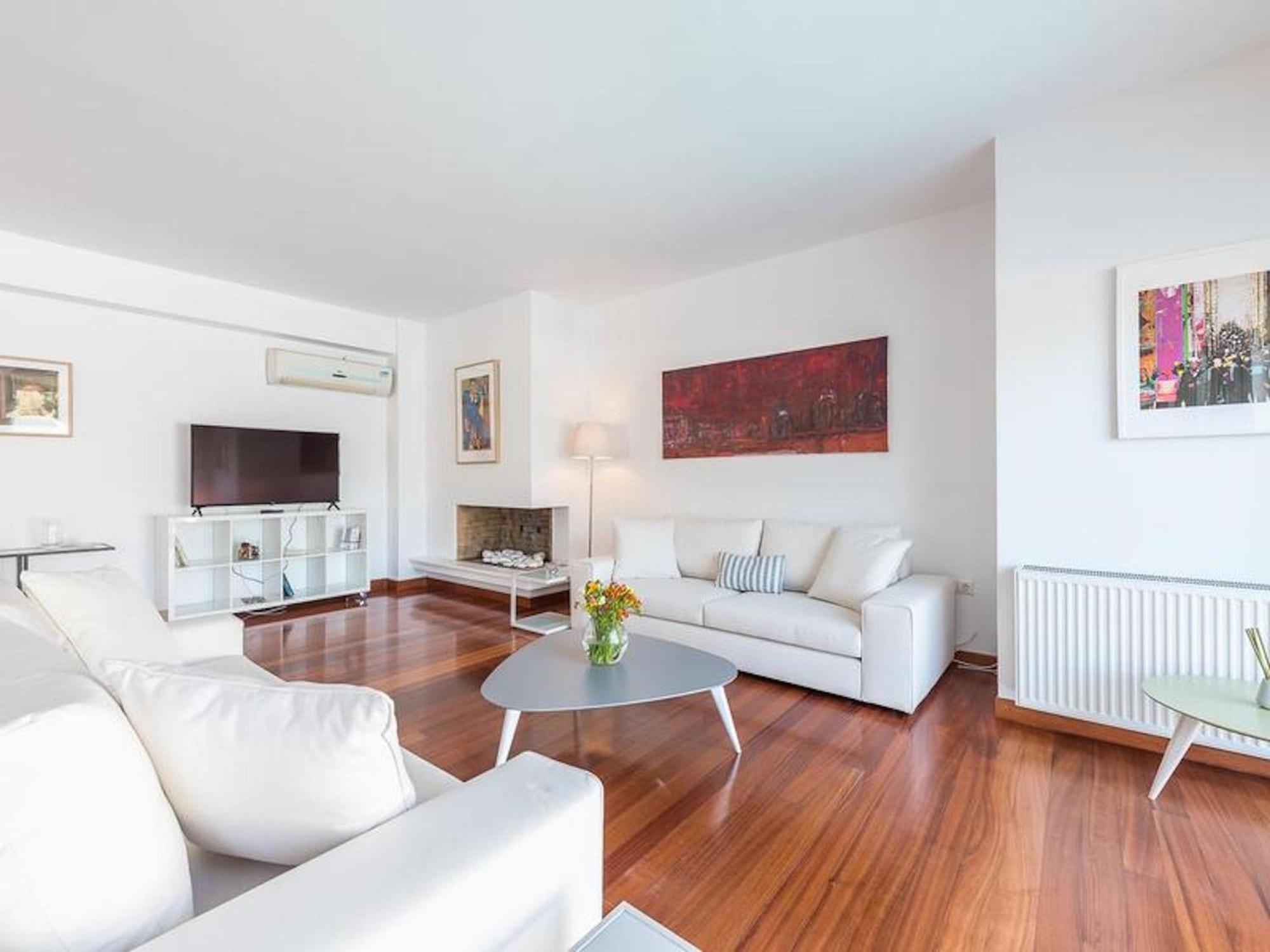 Adelos Group Stay In Elliniko Атина Екстериор снимка